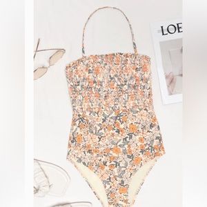 Brand New Cupshe bathing suit it’s beautiful it was just too small for me!